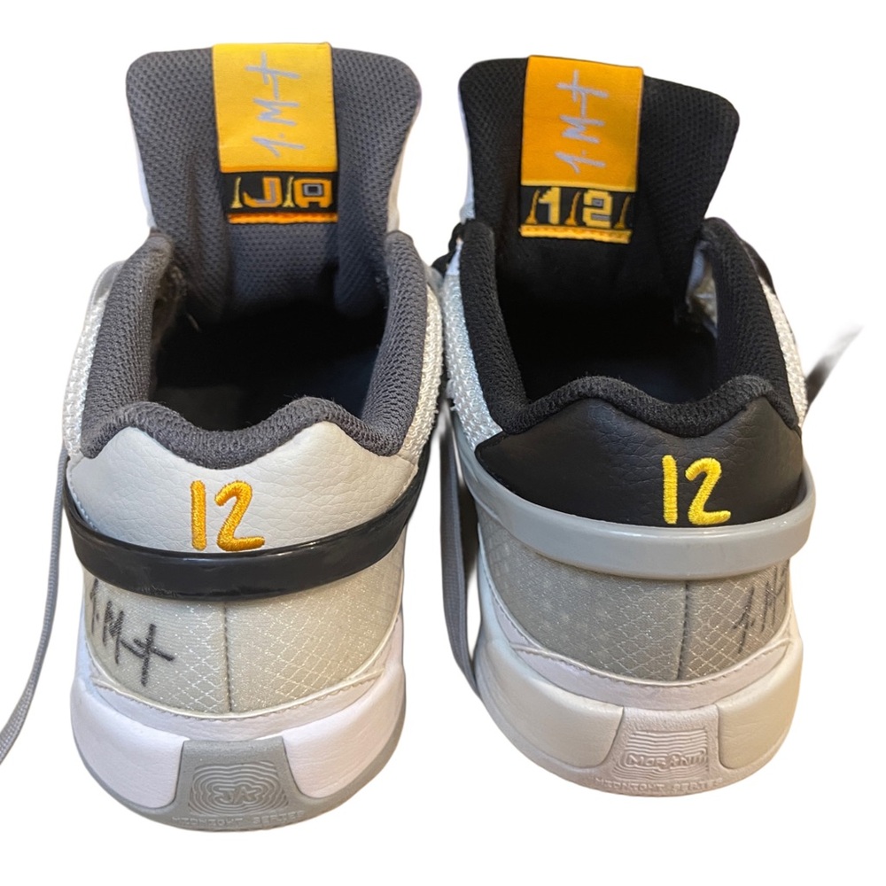 Nike JA1 Ja Morant 1 Youth Basketball Shoes – White & Gray, Size 4.5 Y - Picture 5 of 9